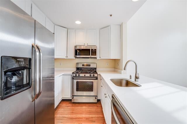 Property Photo:  113 Abbie Ct  NJ 07093 