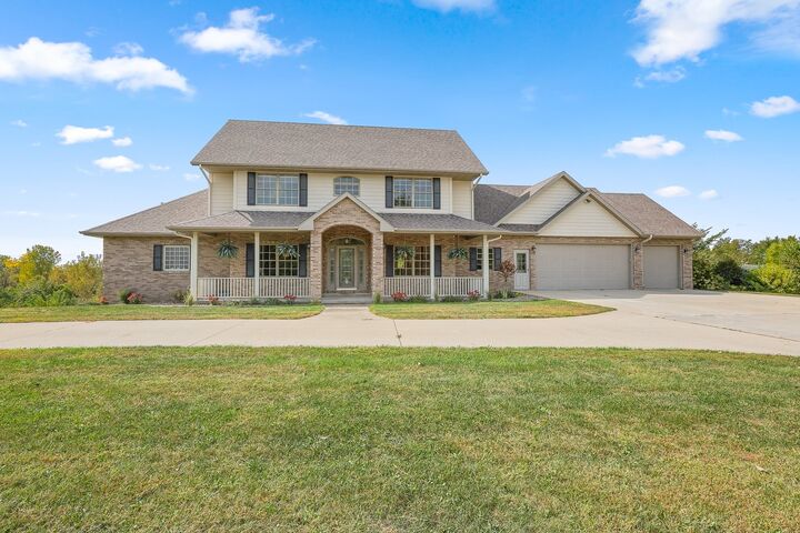 Property Photo:  653 180th Avenue  IA 50219 