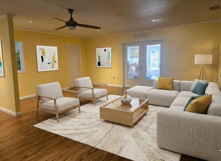 Property Photo: 506 E Gottsche Avenue FL 32726