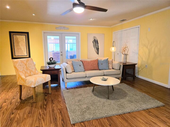 Property Photo:  506 E Gottsche Avenue  FL 32726 