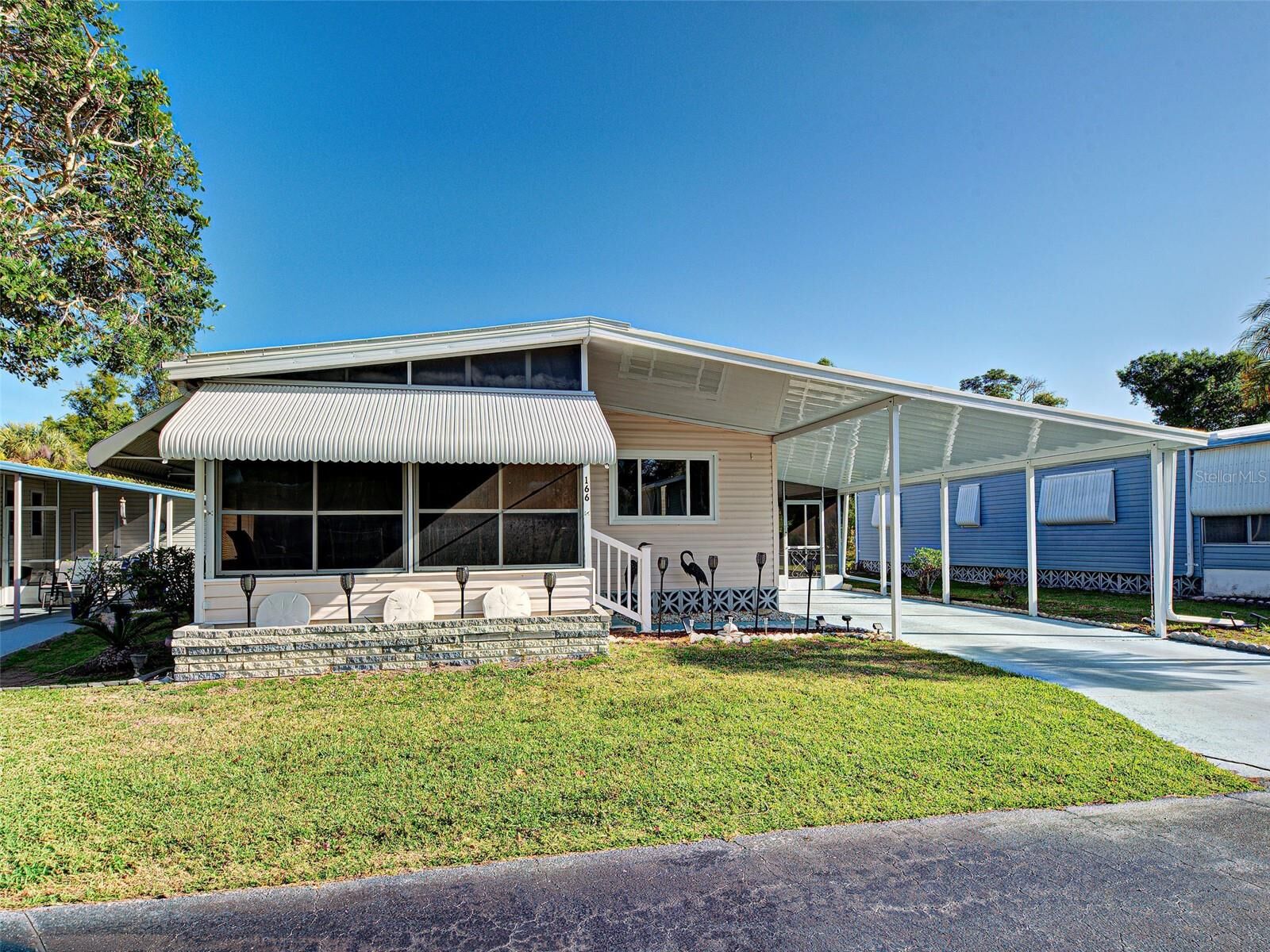 Property Photo:  166 Edgewood Drive  FL 34229 