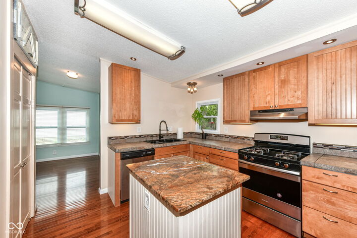 Property Photo:  25 Myrenia Avenue  IN 46048 