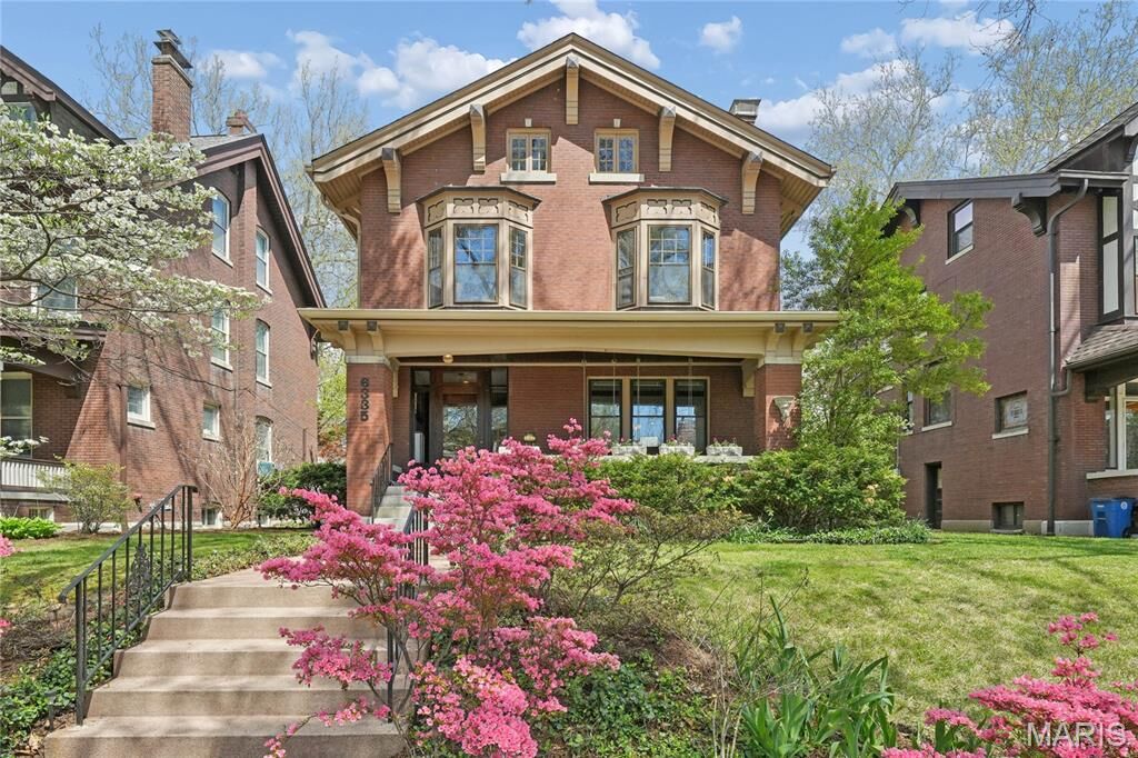 Property Photo: 6335 Pershing Avenue MO 63130