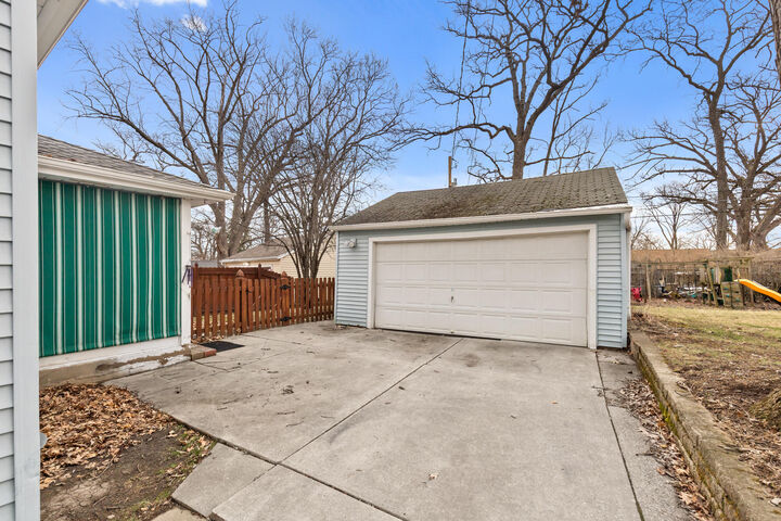 Property Photo:  2636 S 50th St  WI 53219 