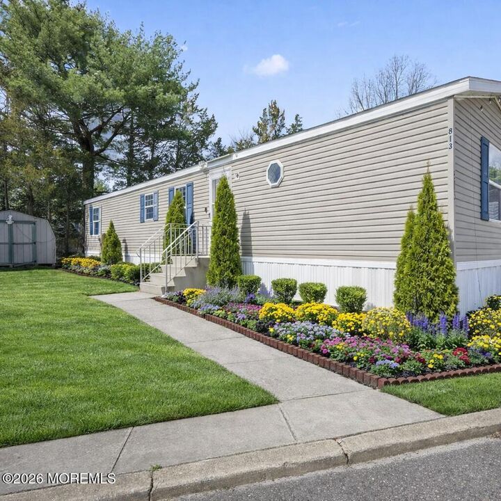 Property Photo:  813 North Street  NJ 08527 