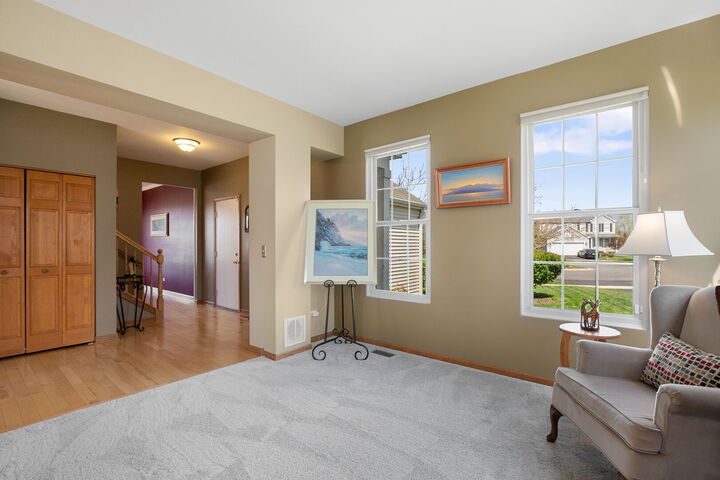 Property Photo:  2311 W Cascade Circle  IL 60073 