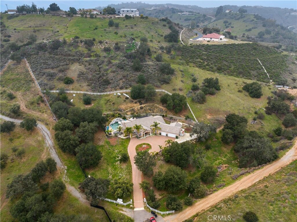 Property Photo:  26677 Avenida Del Oro  CA 92590 