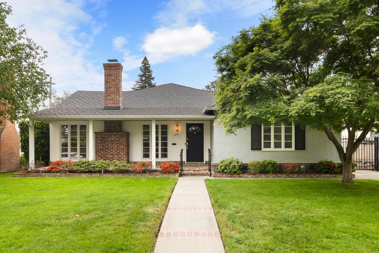Property Photo:  1330 Robertson Way  CA 95818 