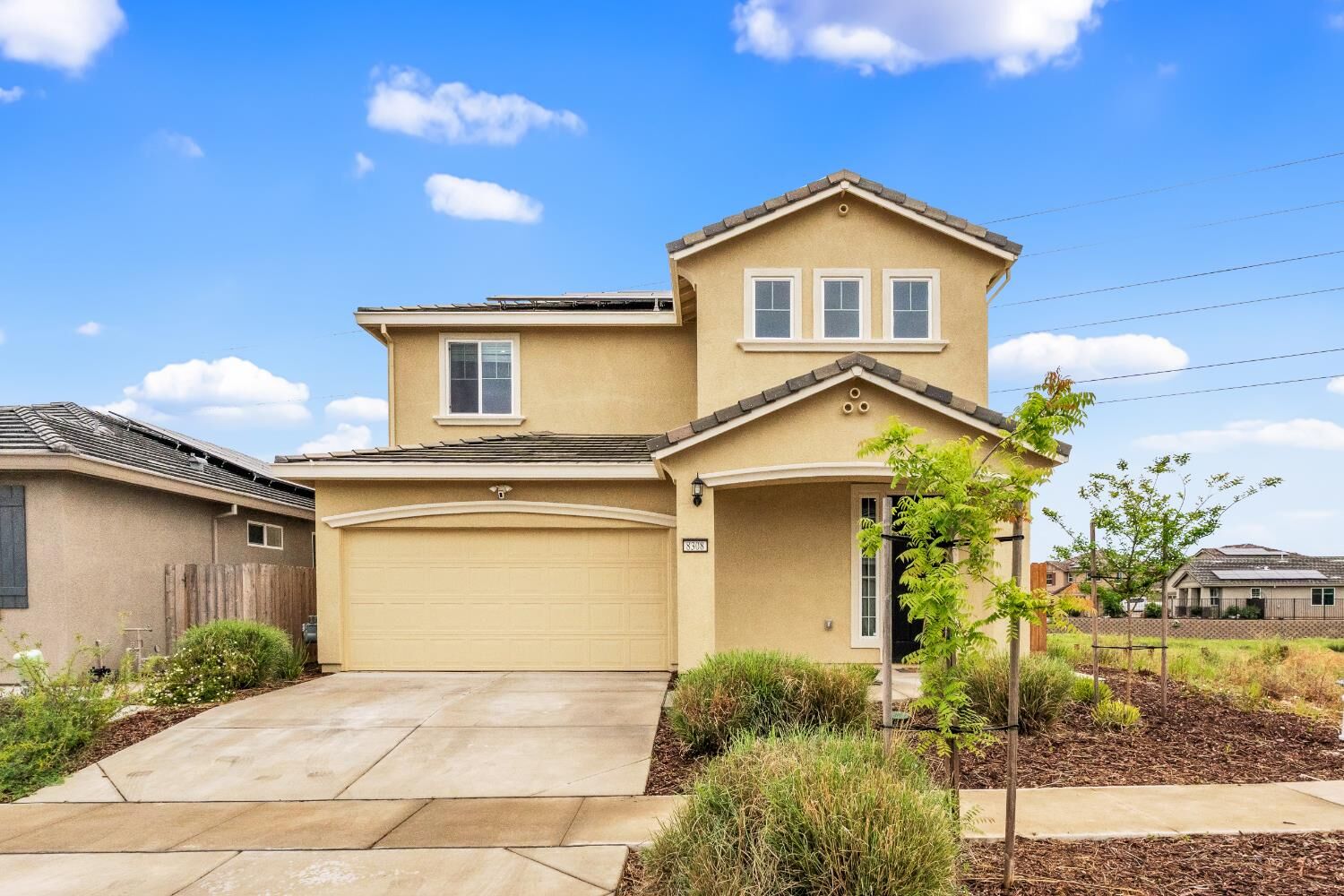 Property Photo:  8308 Loyal Drive  CA 95829 