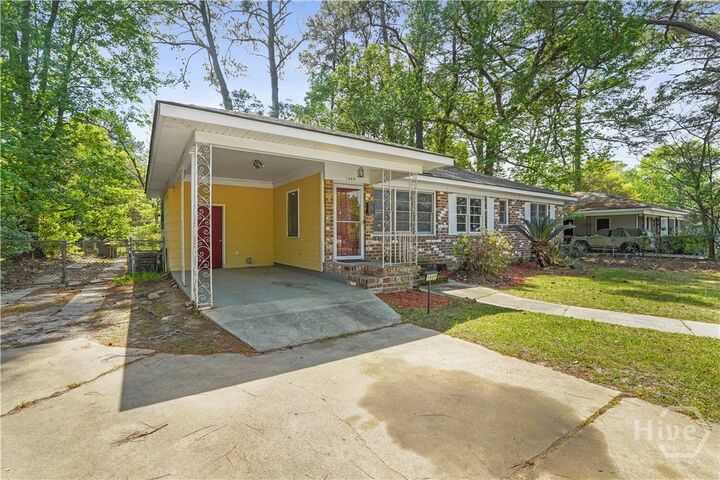 Property Photo:  1809 Delesseps Avenue  GA 31404 