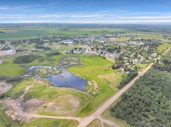 Property Photo:  50101 RR 173  AB T0B 3H0 