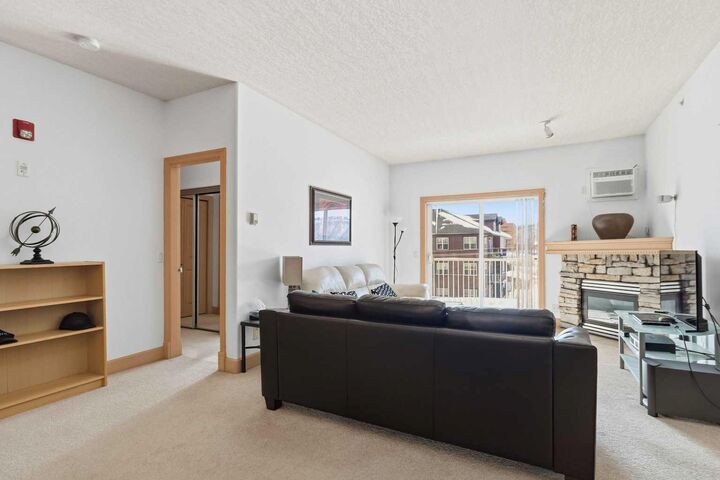 Property Photo:  9918 Gordon Avenue 413  AB T9H 5L1 