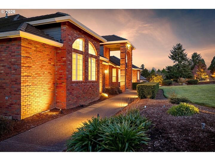 Property Photo:  17400 NE Stoney Meadows Dr  WA 98682 