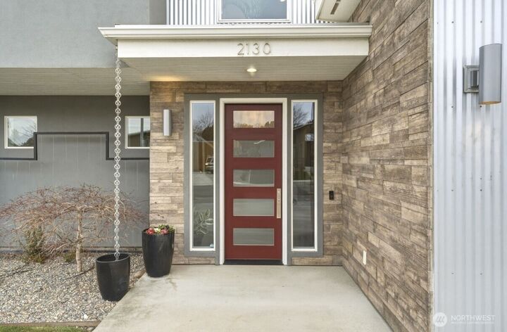 Property Photo: 2130 Paramount Street WA 99362