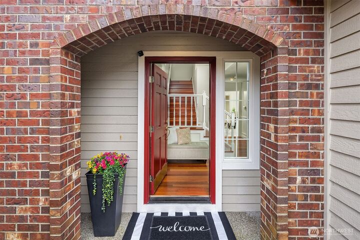 Property Photo:  1734  Ilwaco Avenue NE  WA 98059 