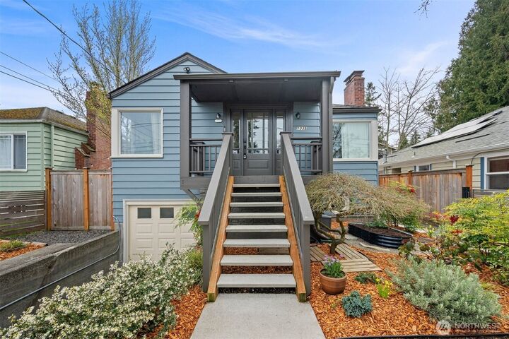 Property Photo:  1035 NE 100th Street  WA 98125 