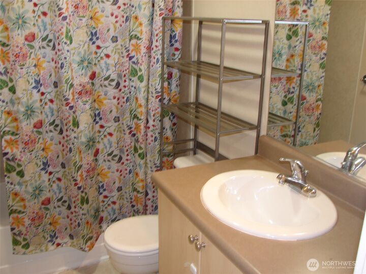Property Photo: 10605 SE 261st Place D302 WA 98030