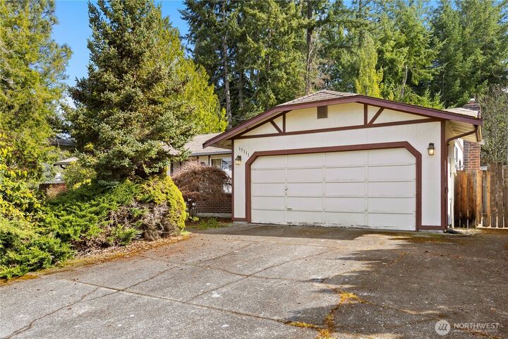 Property Photo:  15111  27th Avenue E  WA 98445 