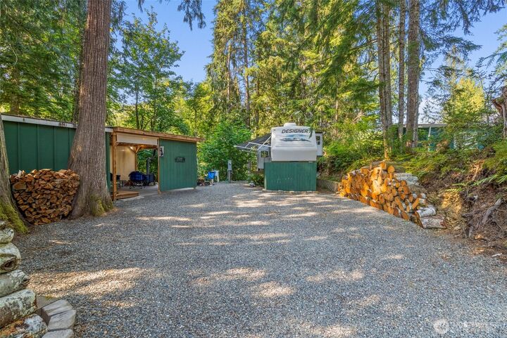 Property Photo:  560 N Beacon Point Loop N  WA 98555 