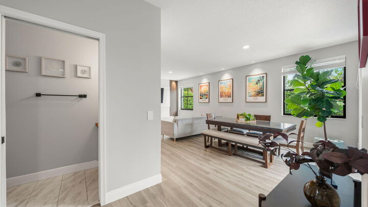 Property Photo:  1089 Tupelo Way  FL 33327 