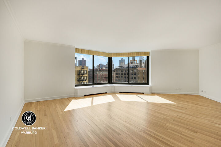 Property Photo:  40 E 94th Street 17G  NY 10128 