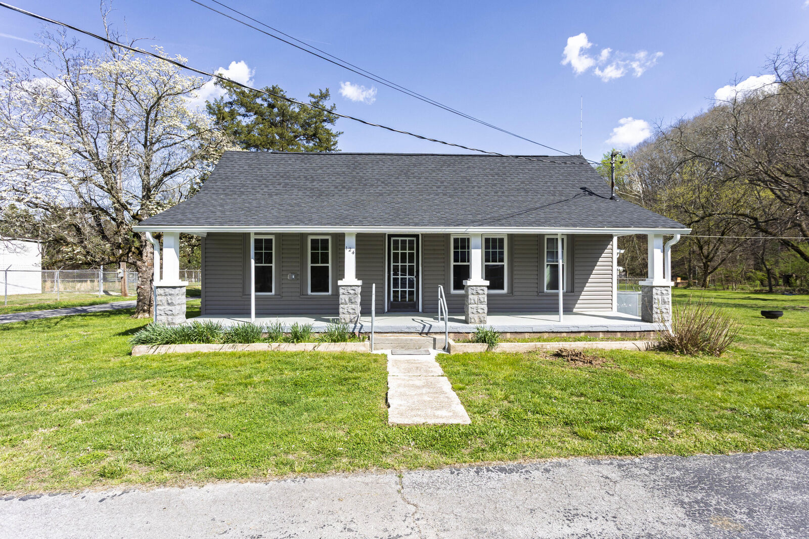 Property Photo:  124 Gothard Road  TN 37373 