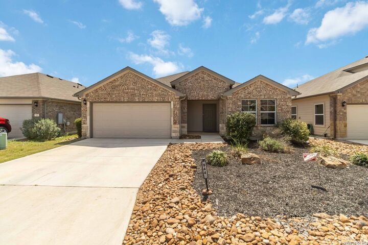 Property Photo:  944 Chachalaca  TX 78155 