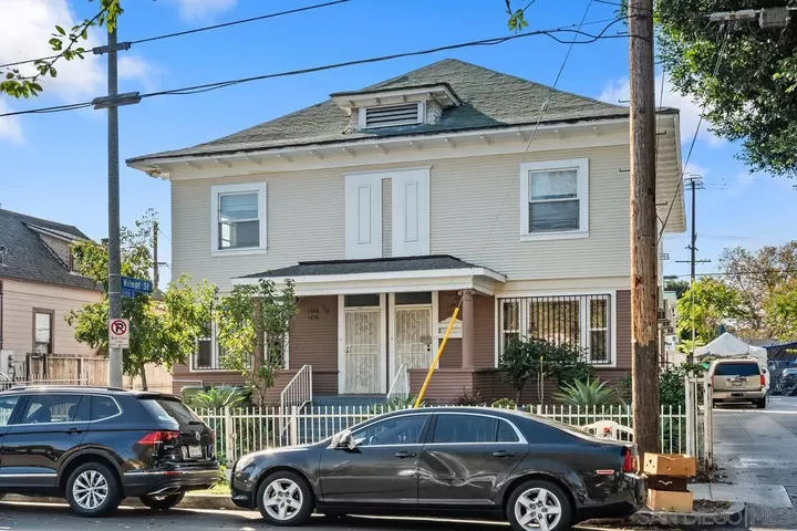Property Photo:  1276 W 22nd St  CA 90007 