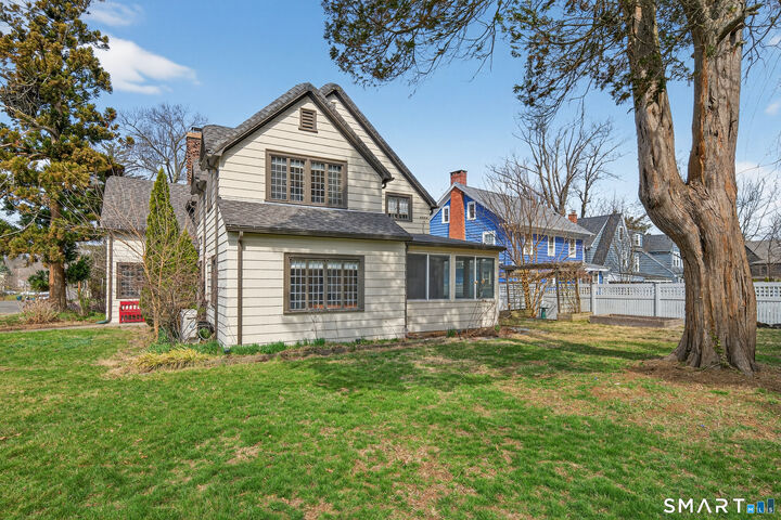 Property Photo:  80 Santa Fe Avenue  CT 06517 