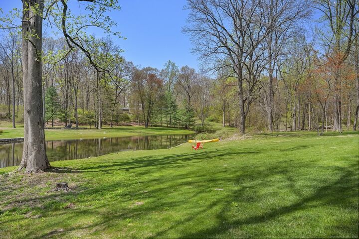 Property Photo:  33 Cliffdale Road  CT 06831 