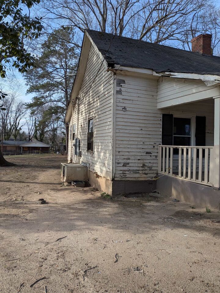 Property Photo:  1015 N Granard Street  SC 29341 