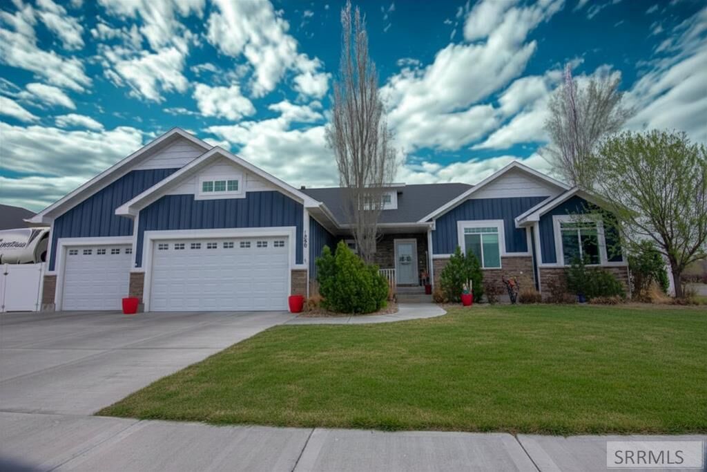 Property Photo:  1080 Red Robin Avenue  ID 83401 