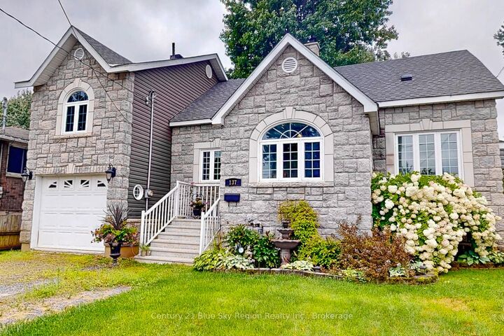 Photo de la propriété:  137 Whitney Avenue  ON P1A 1Y7 