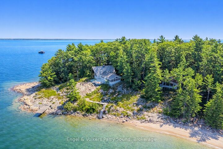 8 Island 29C N/A — photo 1