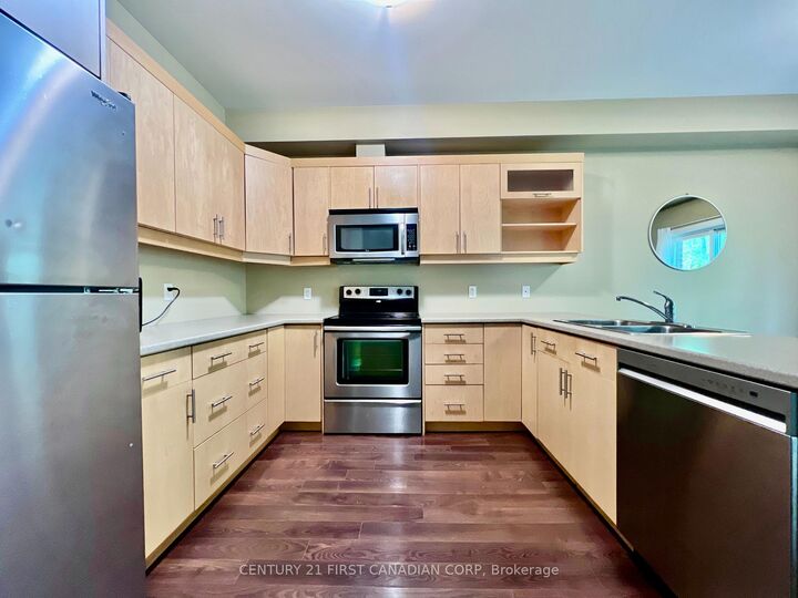 Property Photo: 112 North Centre Road 45 ON N5X 0G9