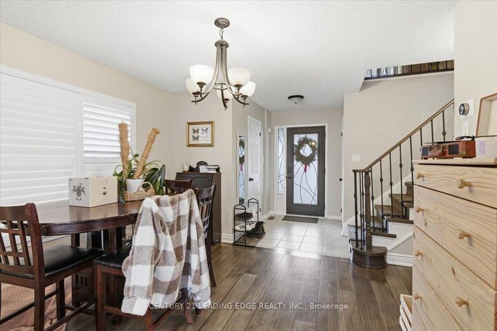 Photo de la propriété:  10 Crough Street  ON L1C 5M5 