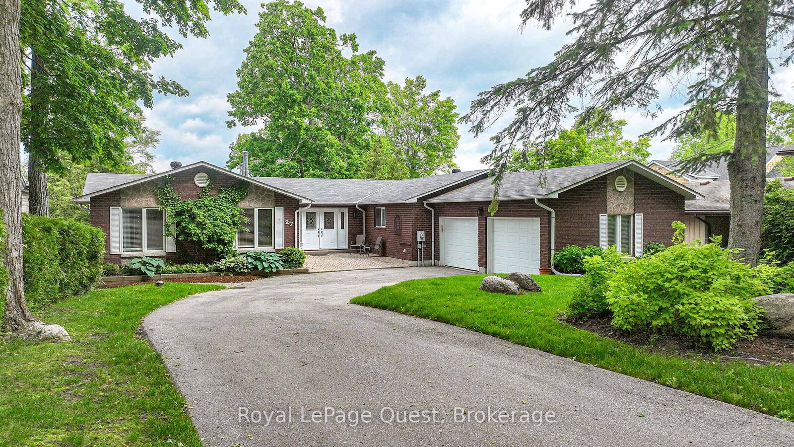 Property Photo: 27 Heyden Avenue ON L3V 0G5