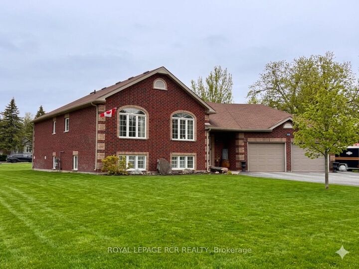 10 Fisher Drive — photo 1