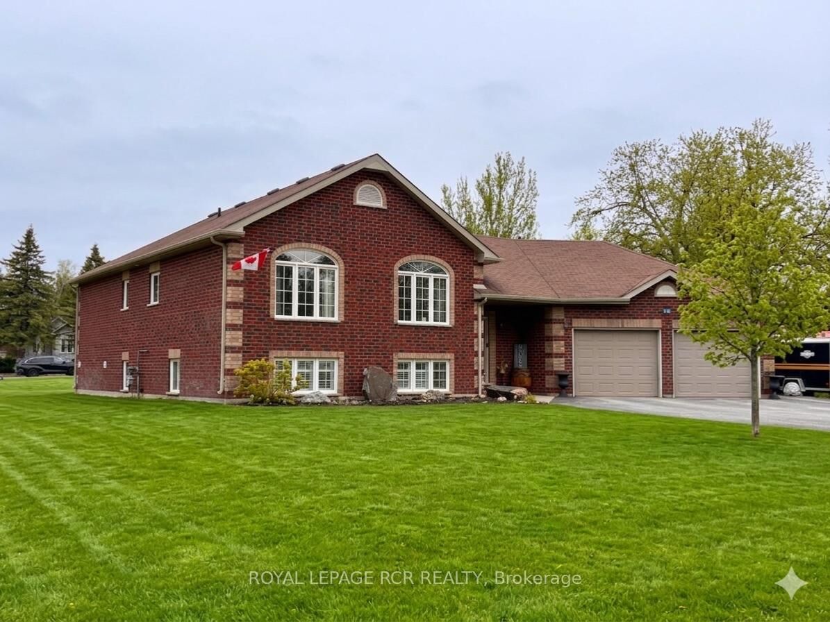 Property Photo: 10 Fisher Drive ON L0M 1J0