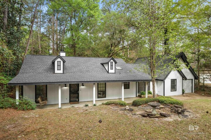 Property Photo:  105 Aragorn Circle  AL 36526 