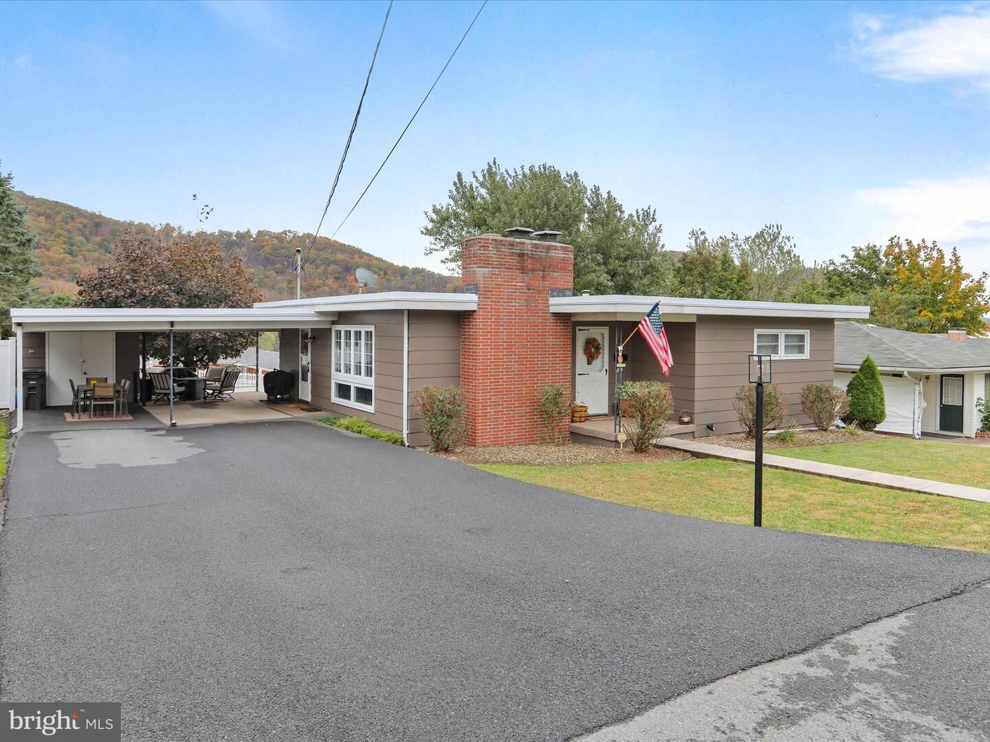 Property Photo:  325 Valley View Avenue  WV 26726 