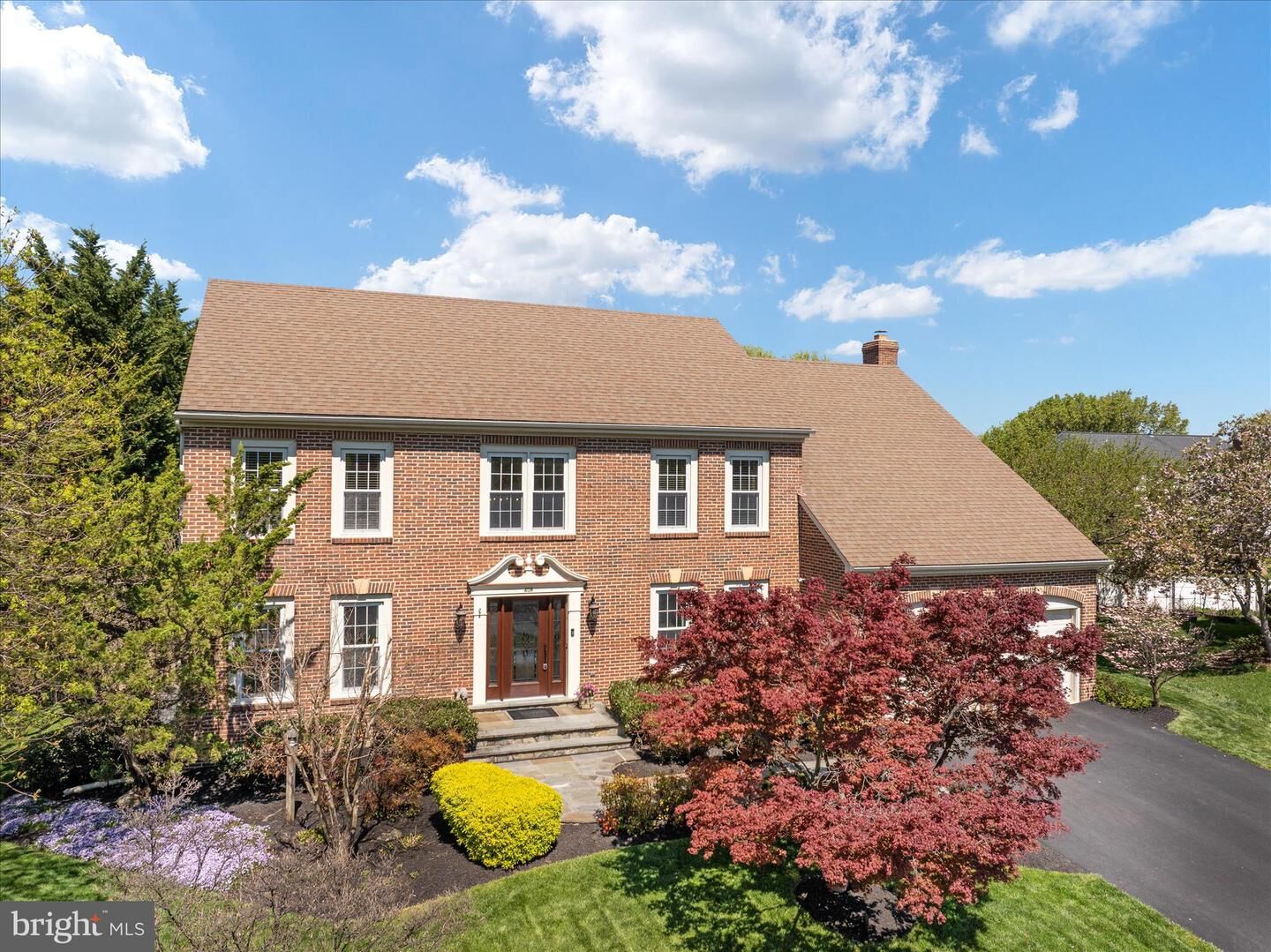 Property Photo:  408 Woodgrove Court  VA 20170 