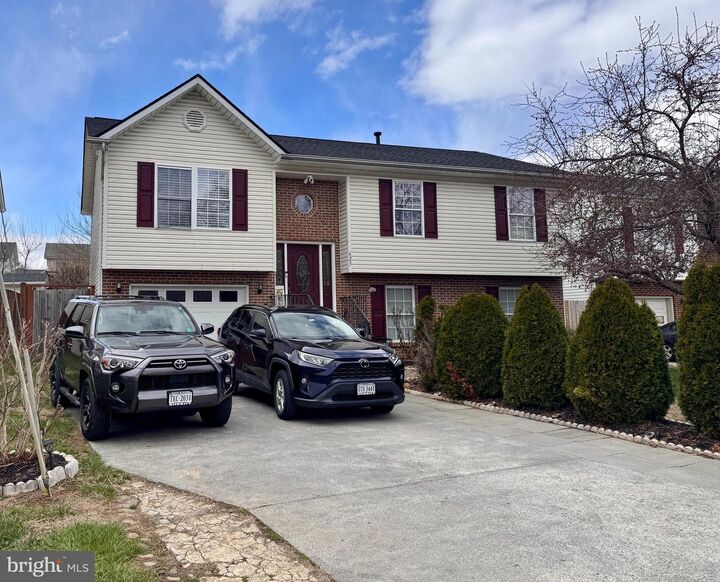 Property Photo:  623 Smithfield Avenue  VA 22601 