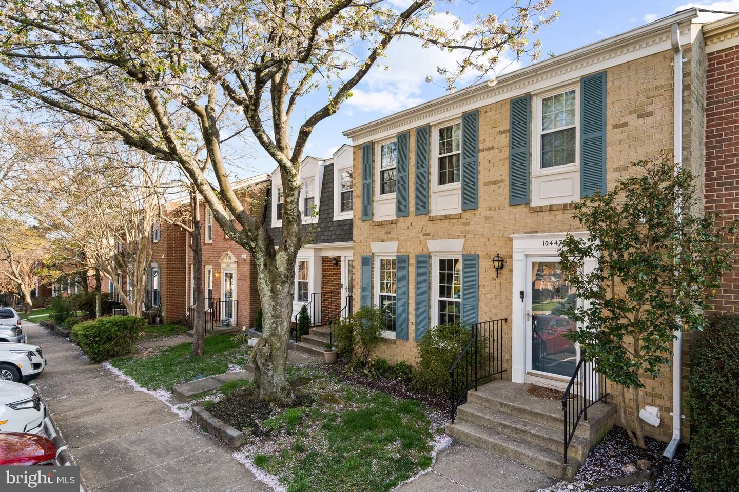 Property Photo:  10447 Red Granite Terrace  VA 22124 