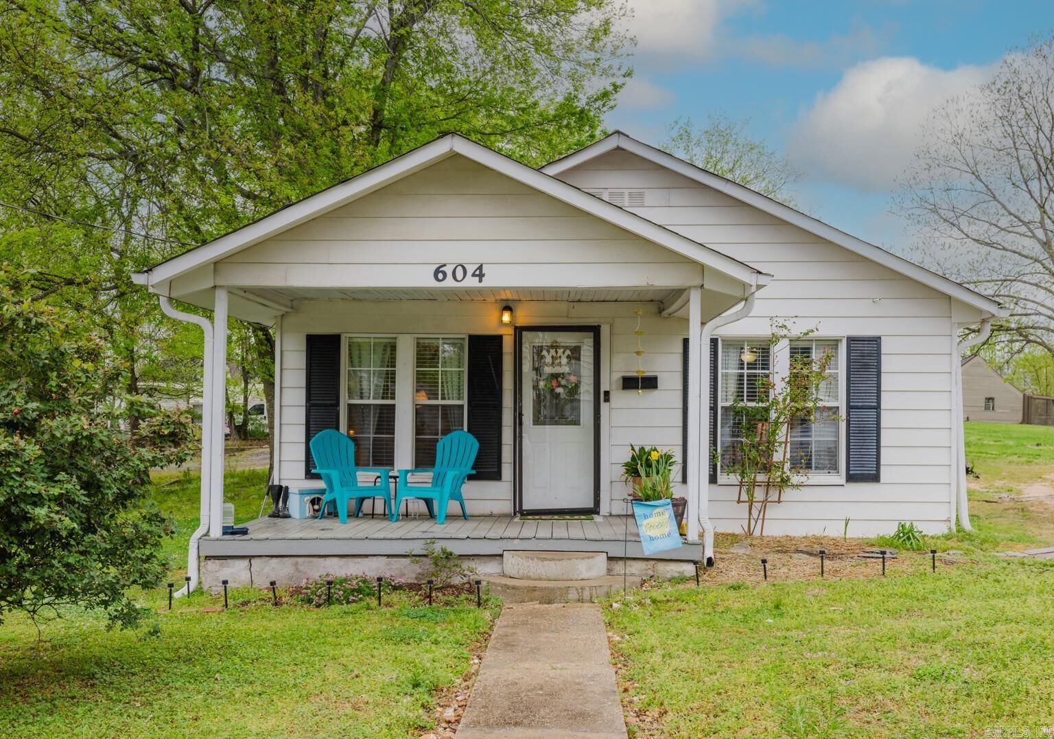 Property Photo:  604 Denton Street  AR 72015 