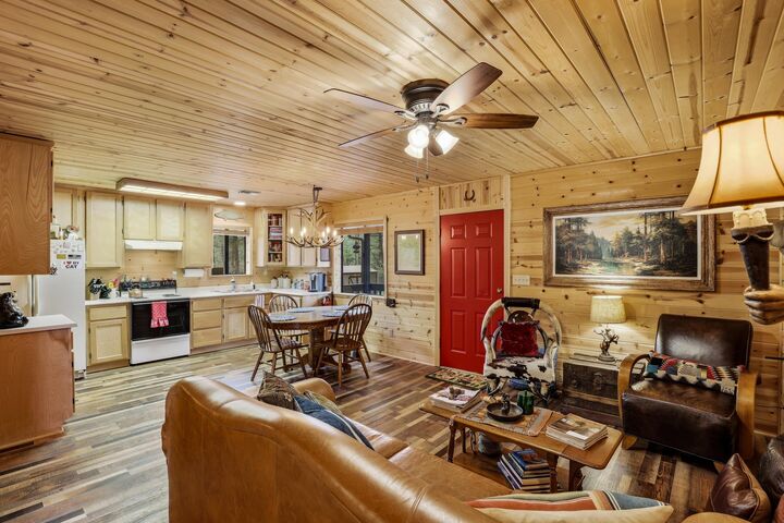 Property Photo:  3830 Pine Road  AZ 85544 