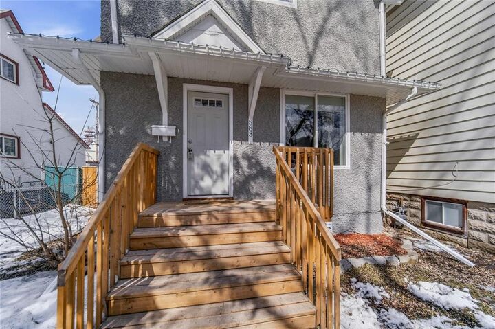 Property Photo:  583 Mulvey Avenue  MB R3L 0R9 