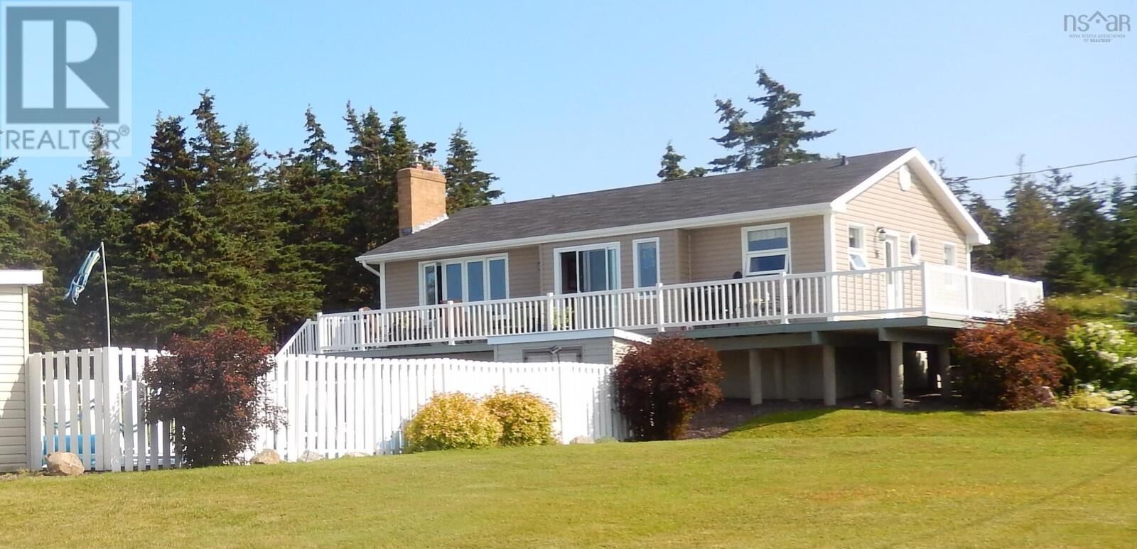 Property Photo: 16 Seaview Lane NS B1C 1Z2