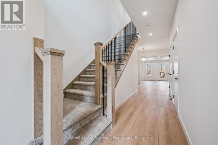 Photo de la propriété:  32 Fieldstone Lane  ON N0B 1S0 