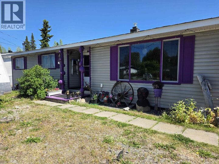 15 Harmon Crescent — photo 1